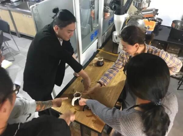 【投出你心目中完美的一杯----课堂趣味比赛】