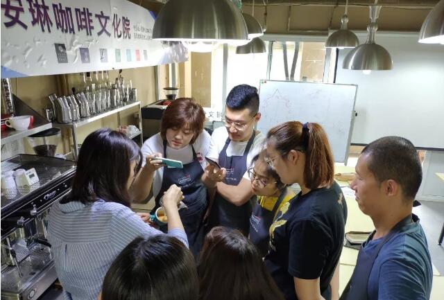 安琳基础咖啡师课程
